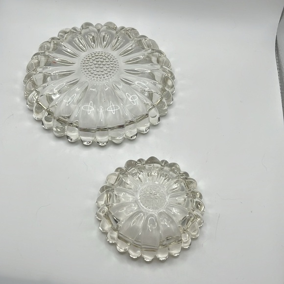 Hazel Atlas sunflower glass dish - Picture 5 of 8